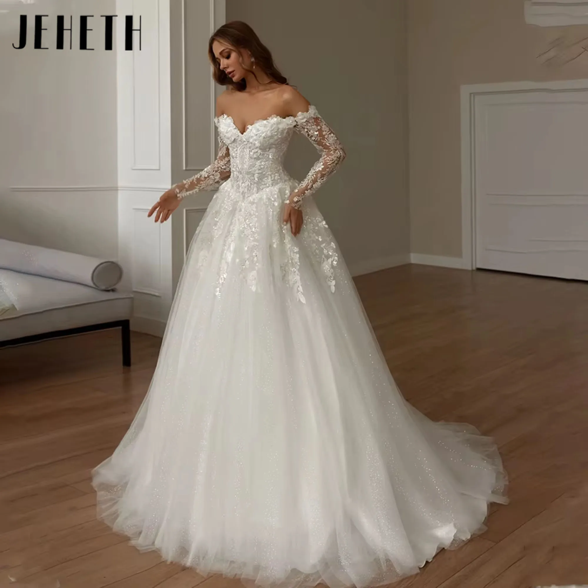 

JEHETH Chic Off Shoudler Long Sleeves Sweetheart Classic Lace Applique A-Line Wedding Dress Sweep Train Bridal Gown ﻿ Customized