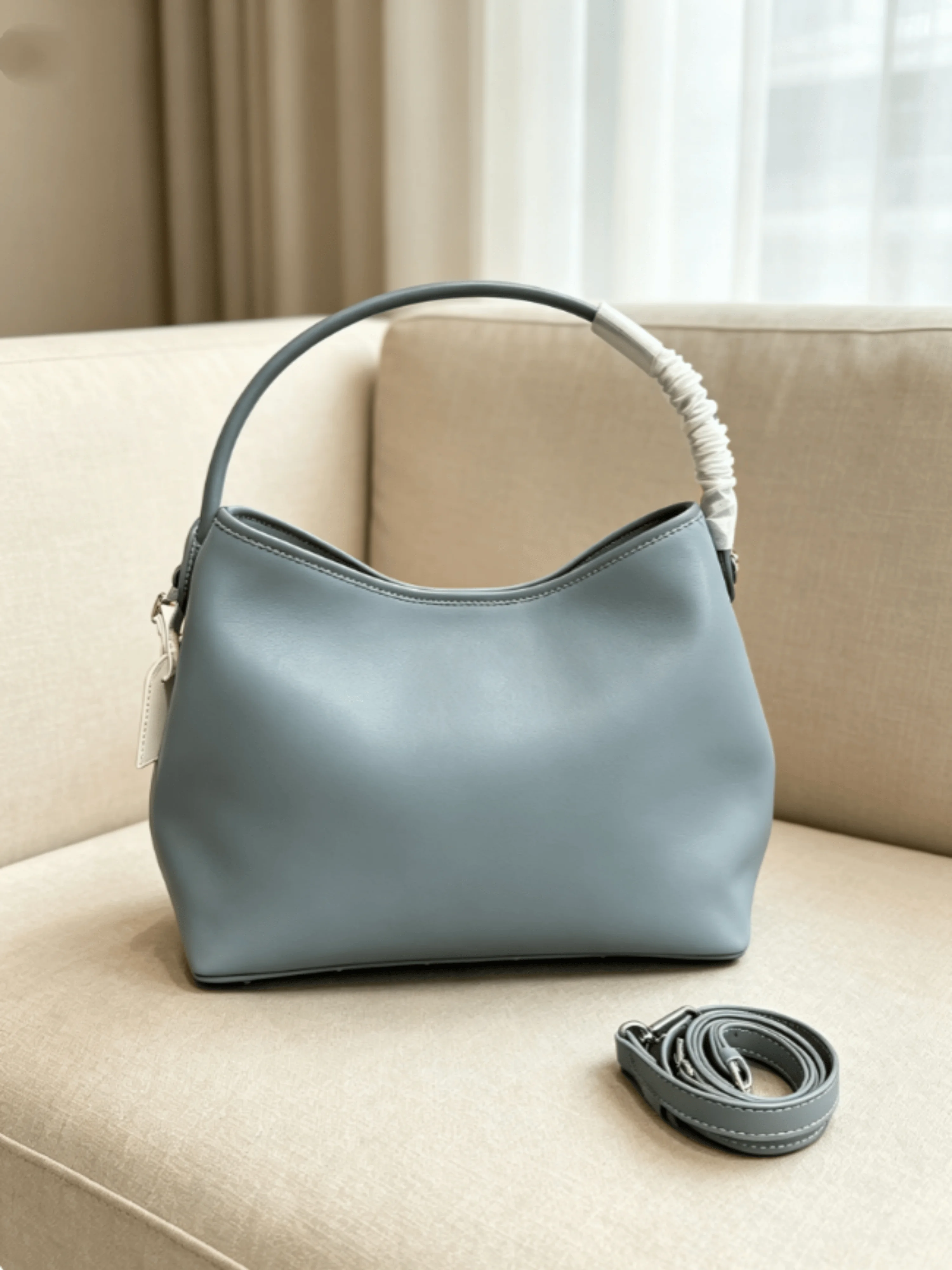 2026 Lady Shopping Bag New Fashion Classic Versatile Comfortable Durable Denim Fabric Women Bag 33*22cm