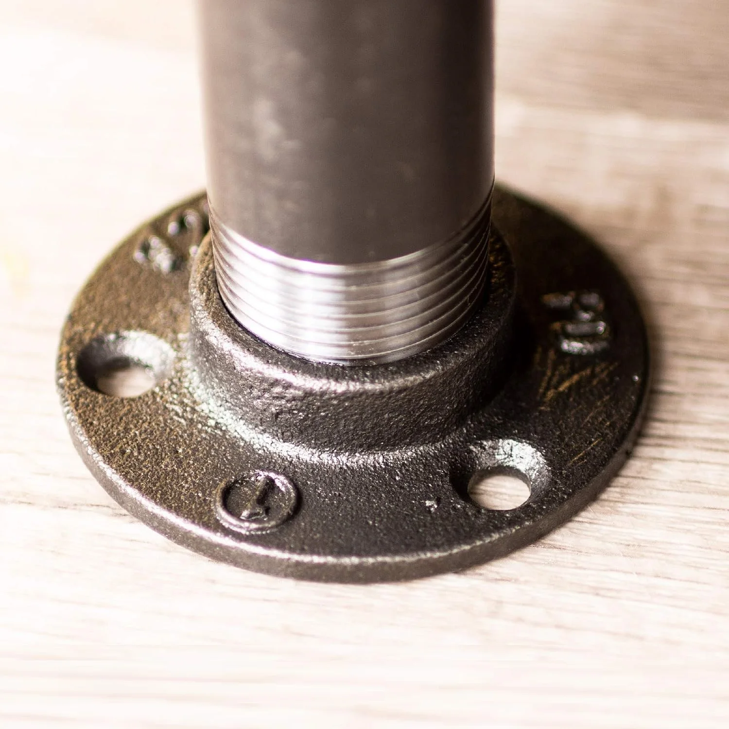 4Pcs Unfinished Malleable Iron Cast Floor Flange Base Pipe Loft Industrial DIY Retro Decor