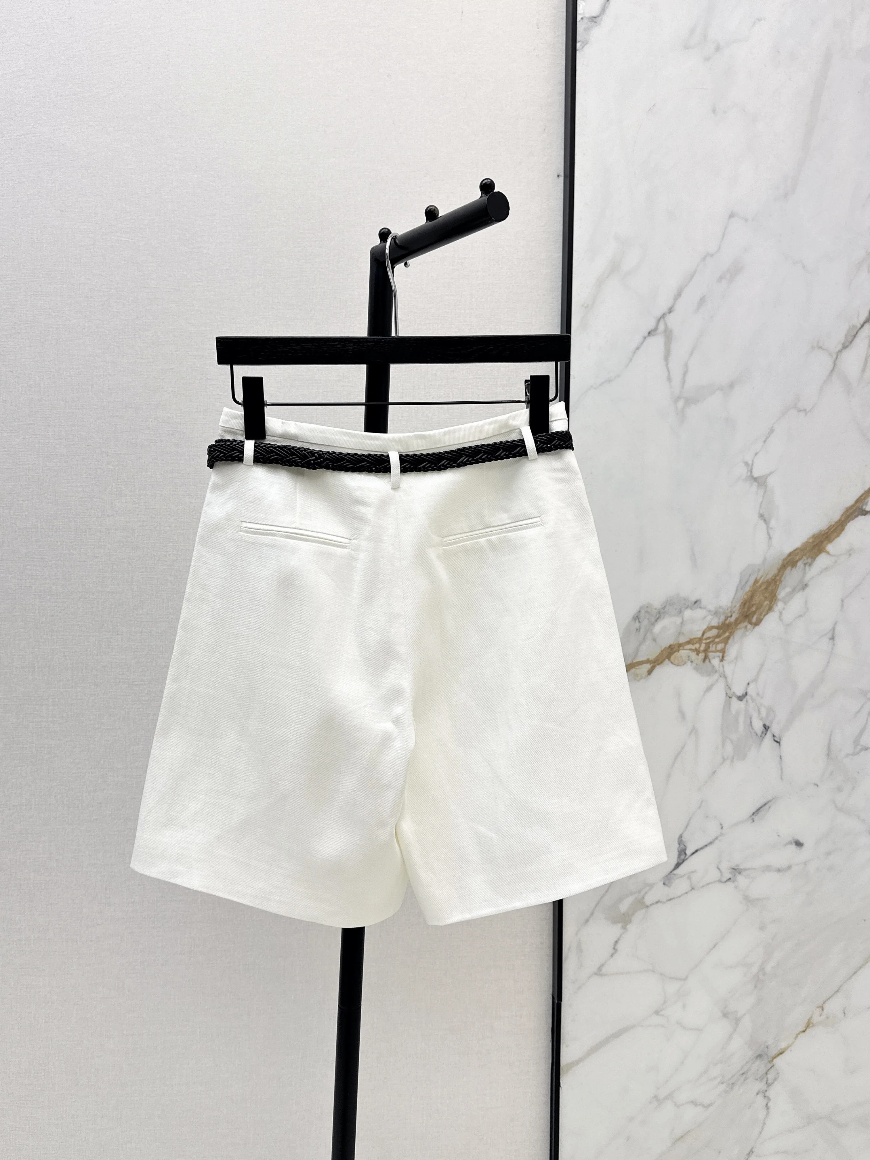 

2026 Spring/Summer Newest Style Belt-Decorated Versatile Mid-Length Pants For Women