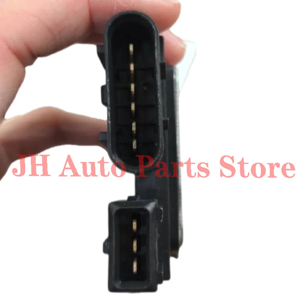 

JH Ignition Coil Module For Mitsubishi Pajero Montero MD313536