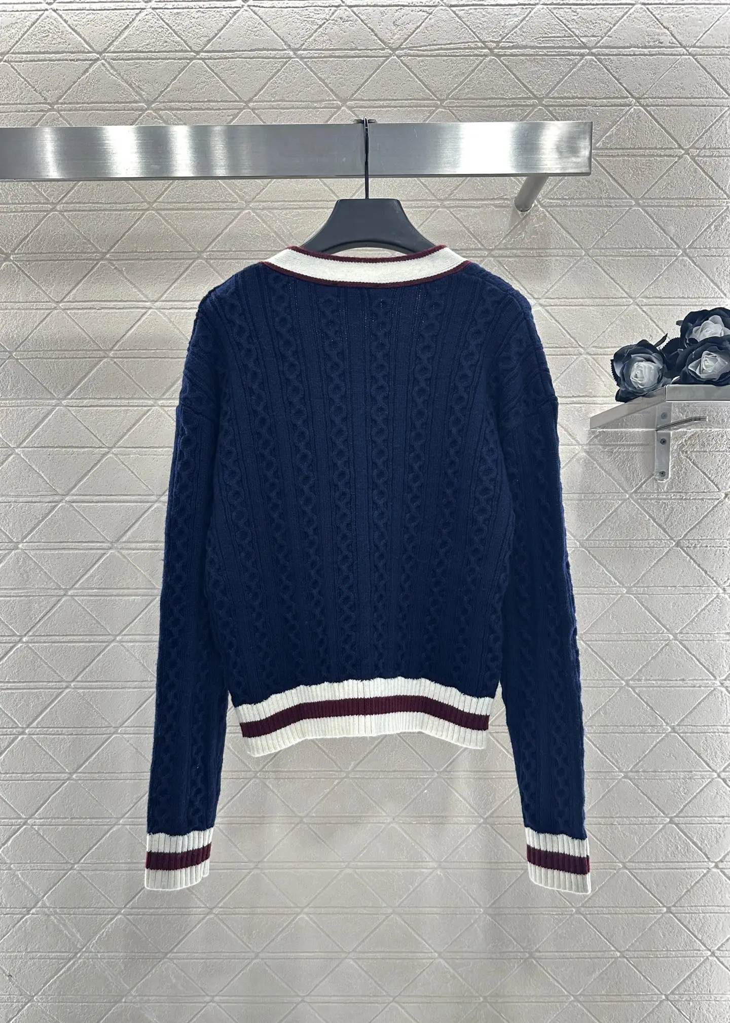 

Navy Cropped Cardigan for Women, Cable Knit & Contrast Trim - Trendy Layering Piece for Cool Seasons