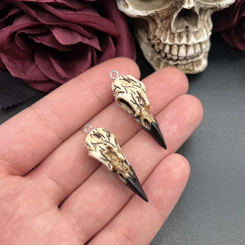 2pcs 2.6 in 3D Crow Skull Men\'s Skull Necklace Pendant Magpie Gothic Halloween Gift Bird Skull Handcrafted Jewelry Accessories