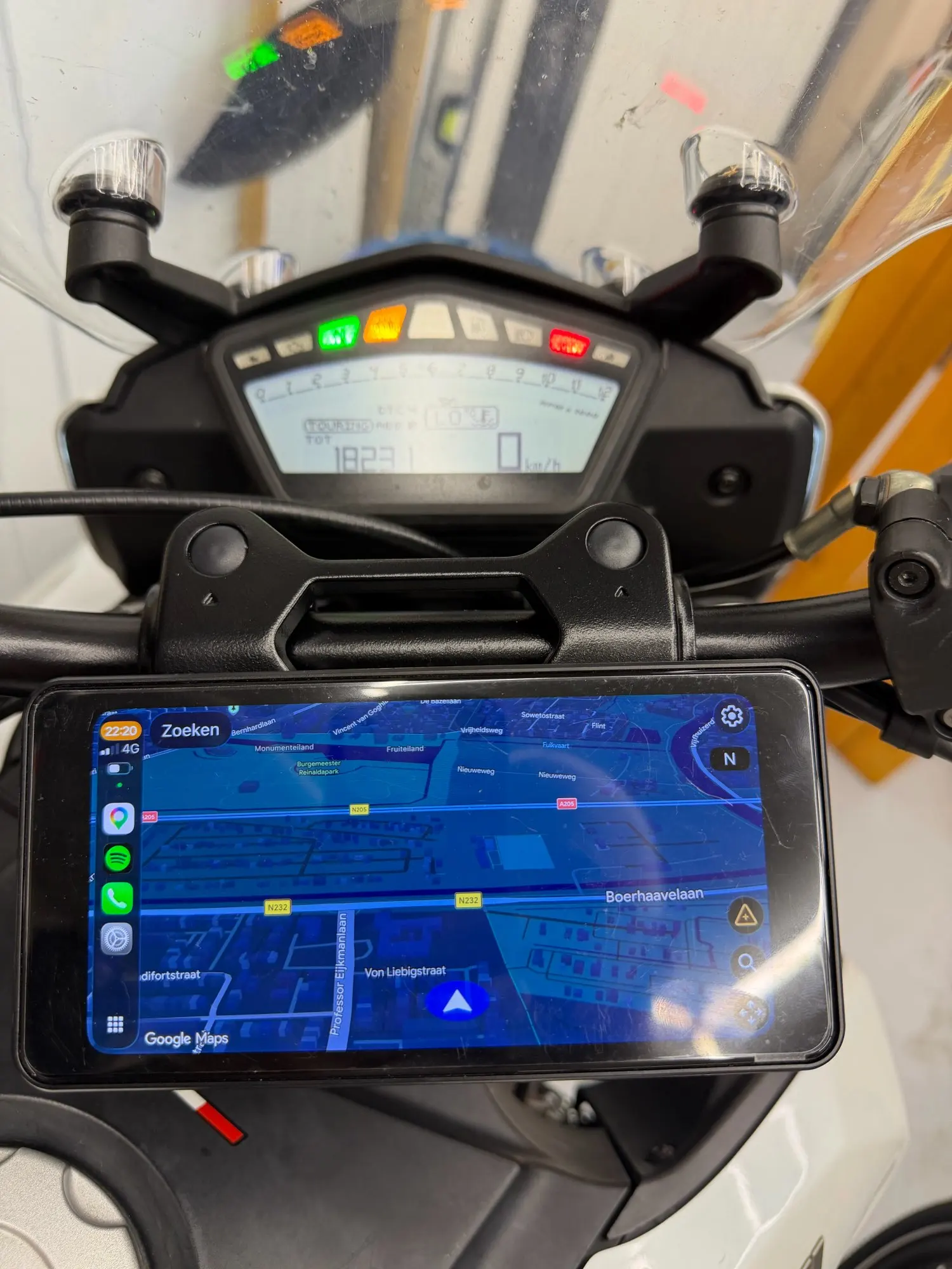 BikerZonez 6.86” Motorcycle CarPlay