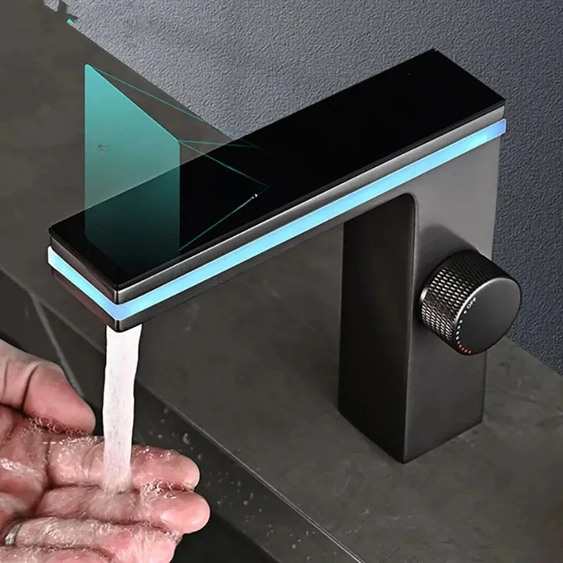 Digitale Display Badkamer Wastafel Kraan Intelligente LED Messing Badrandcombinaties Wastafel Kraan Warm Koud Water Mengkraan Vanity Tap - afbeelding 2