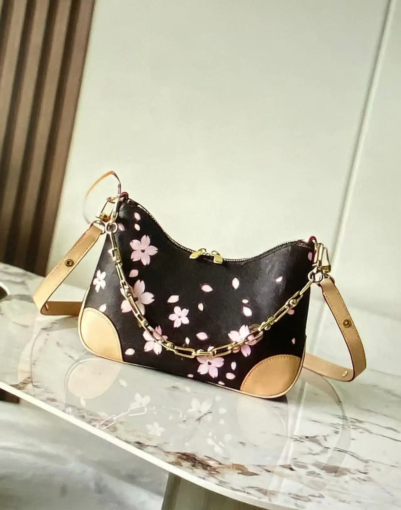 

2025 New Classic Sakura Pattern Women's Crossbody Chain Canvas Shoulder Bag（Size：29-16-9.5cm）High Quality D6