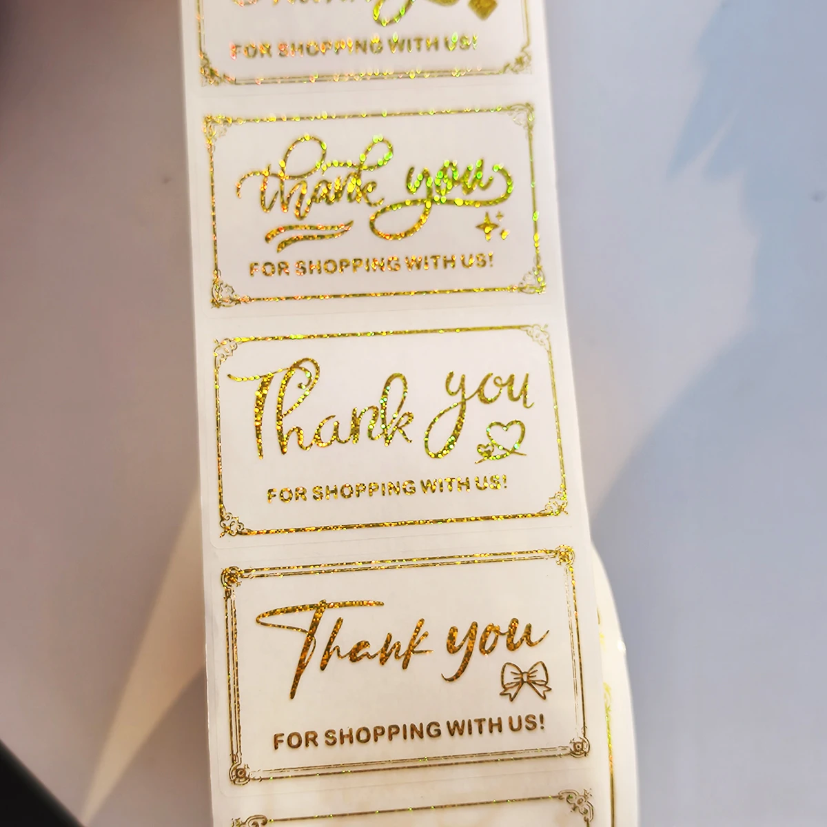 500 Pcs Thank You Stickers Roll – 5×3 cm Rectangular Adhesive Labels with Foil Effect for Gift Bags, Boxes & Business Packaging