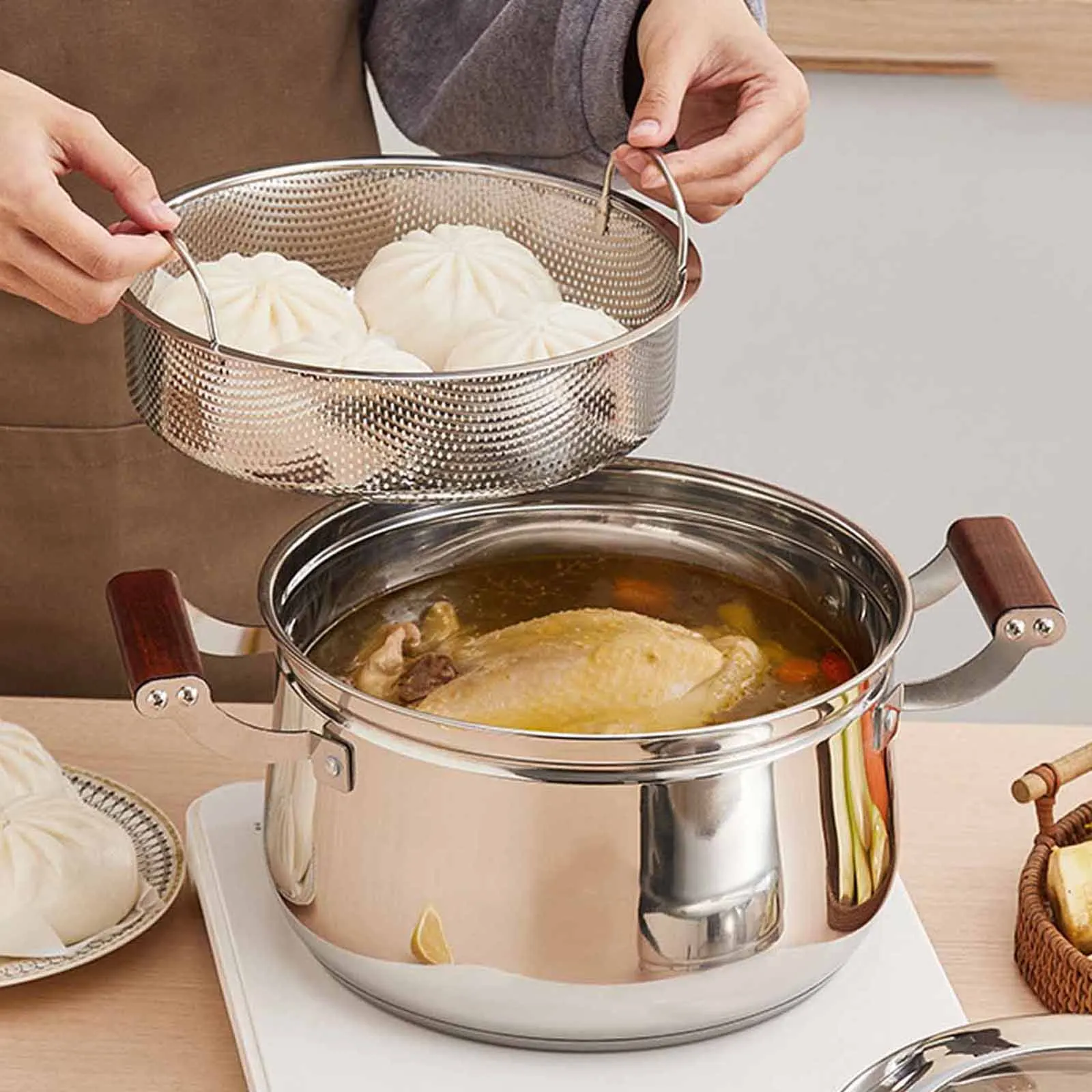 Stainless Steel Steamer Pot Silver With Clear Lid Handle for Household Families Reunion Cooking Home Vegetable Dumplings Soup