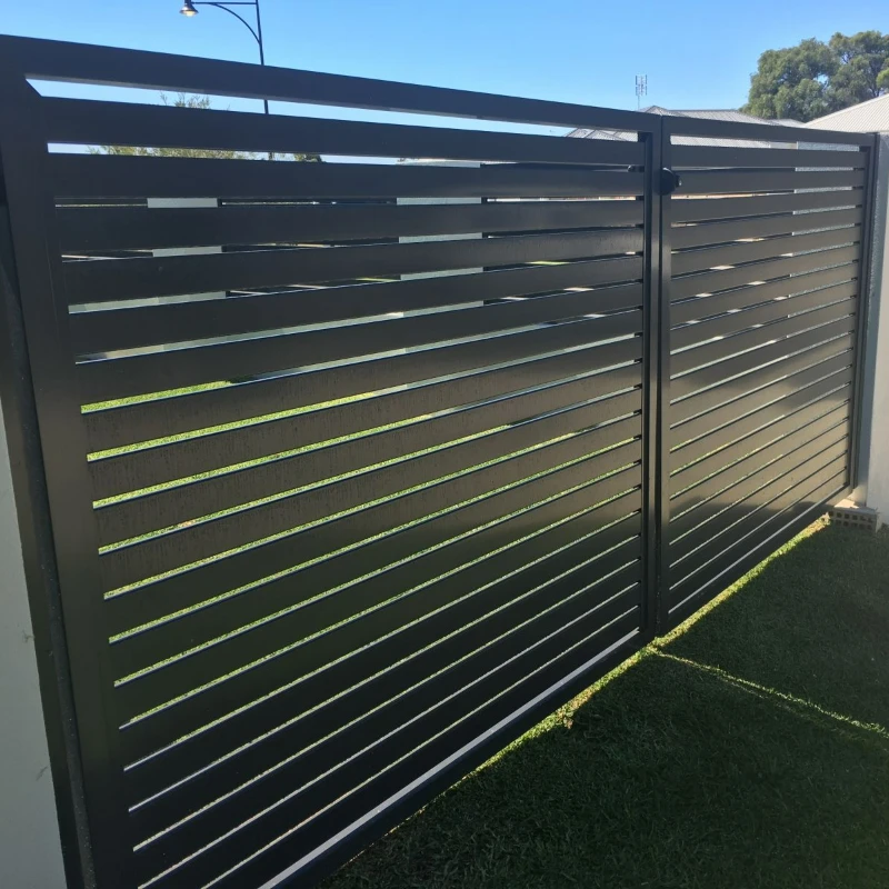 Modern Garden Aluminium Horizontal Fencing Screen Privacy Fence Panel Slat Aluminum Fence