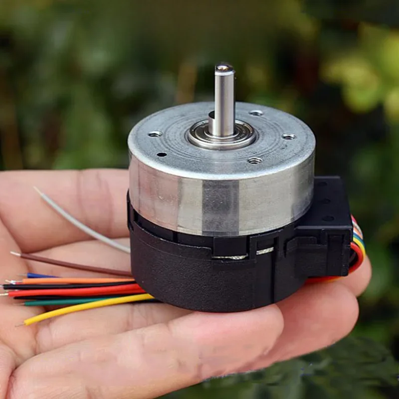 Brandneue japanische nidec 24h bürstenloser Servomotor DC 12V eingebauter Antrieb PWM Drehzahl