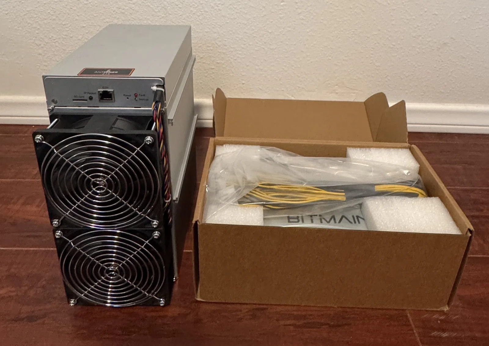 КУПИТЬ 5, получите 3 бесплатно Bitmain Antminer Z15 Pro 840 KSol/s Equihash Miner