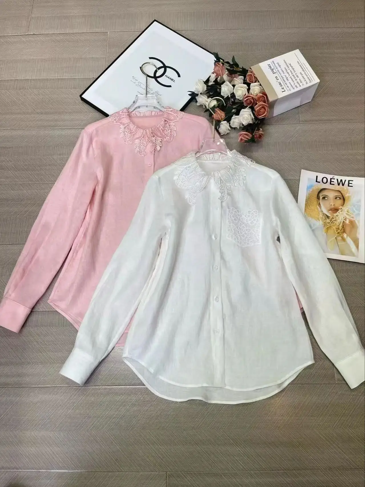 

Elegant lace-trimmed collar embroidered long sleeve fashionable linen blouse