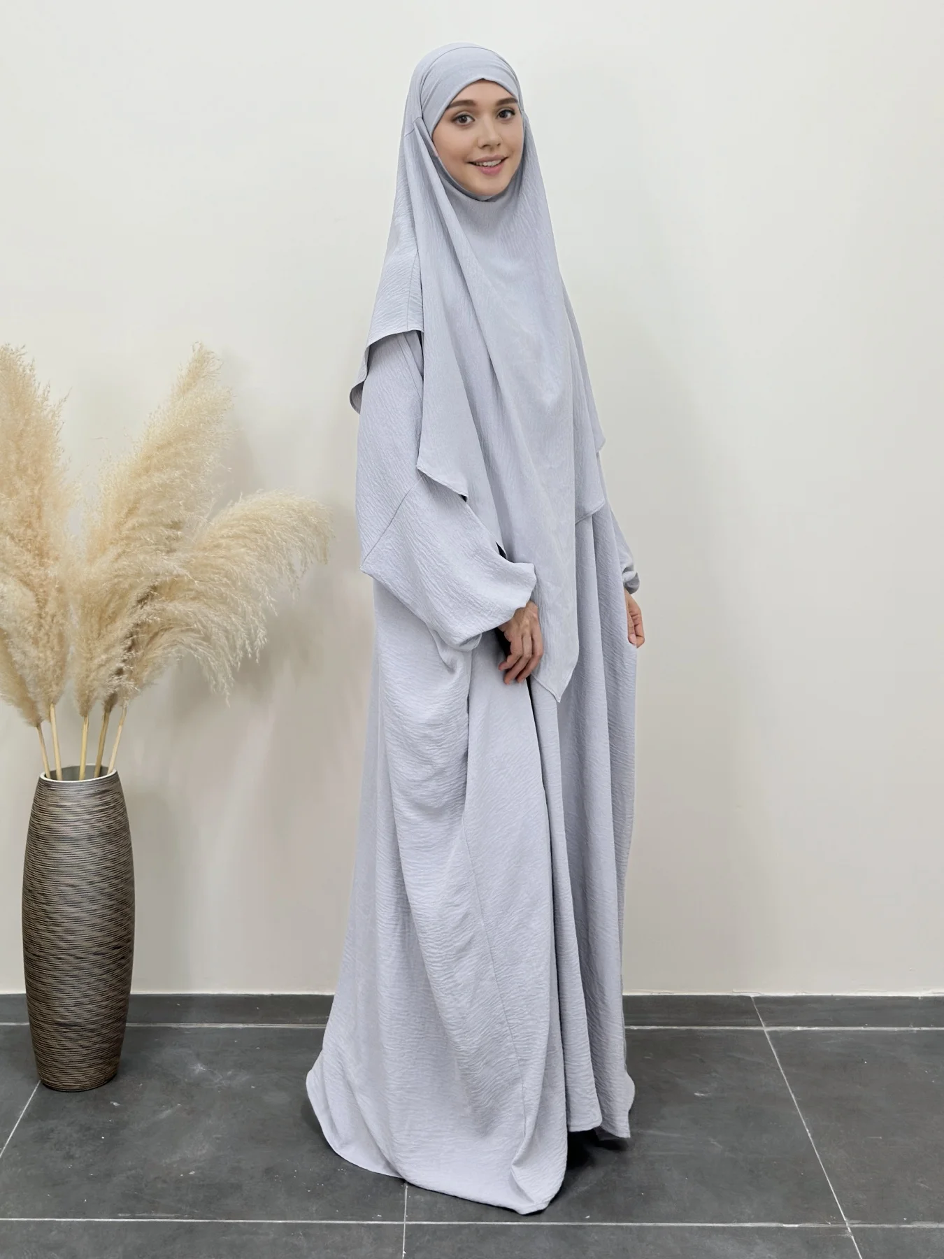 Set da donna musulmana in due pezzi - Khimar e Abaya