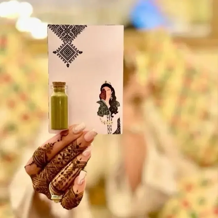 Niestandardowe zaproszenie ślubne Henna Day Karta powitalna Prezent dla gości Dekoracje imprezowe Ulubiony spersonalizowany projekt Drukuj Boda Bridal Shower — zdjęcie 2