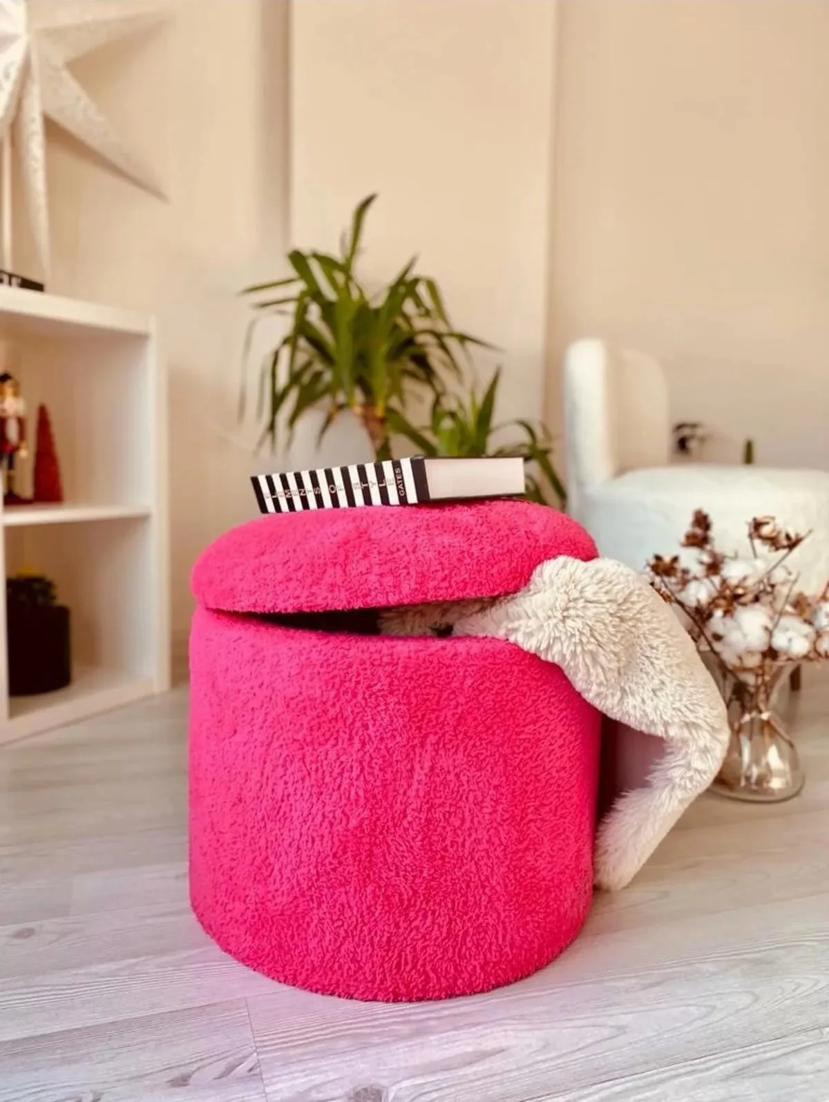 Minimalist Handmade X Large Tedy Cylinder with Fabric Chest Decorative Soft Bench Modern living room makeup chair organizer