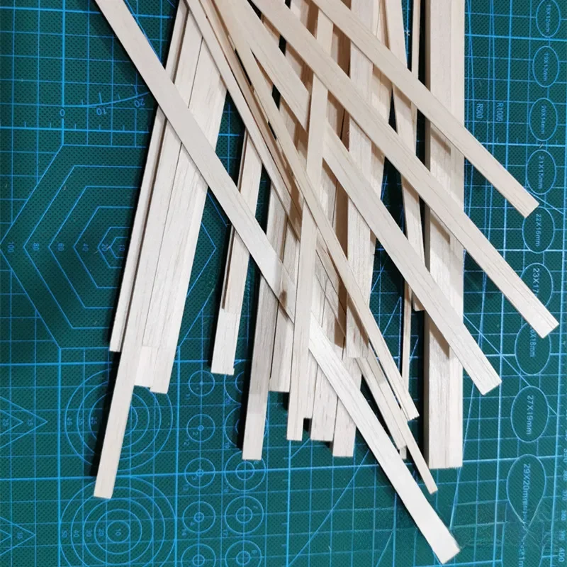 25 sztuk 250 mm długość 1 mm grubość szerokość 2/3/4/5 mm AAA+ Balsa Wood Sticks Paski do samolotu/łodzi model DIY — zdjęcie 2