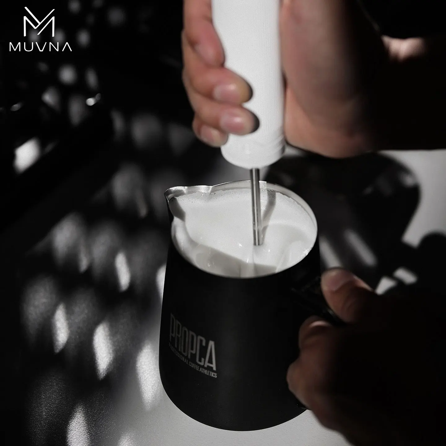 

Muvna 600ml Milk Frothing Pitcher Stainless Steel Steam Milk Pitcher Jug for Espresso Latte Art Coffee Accessories Barista Gift