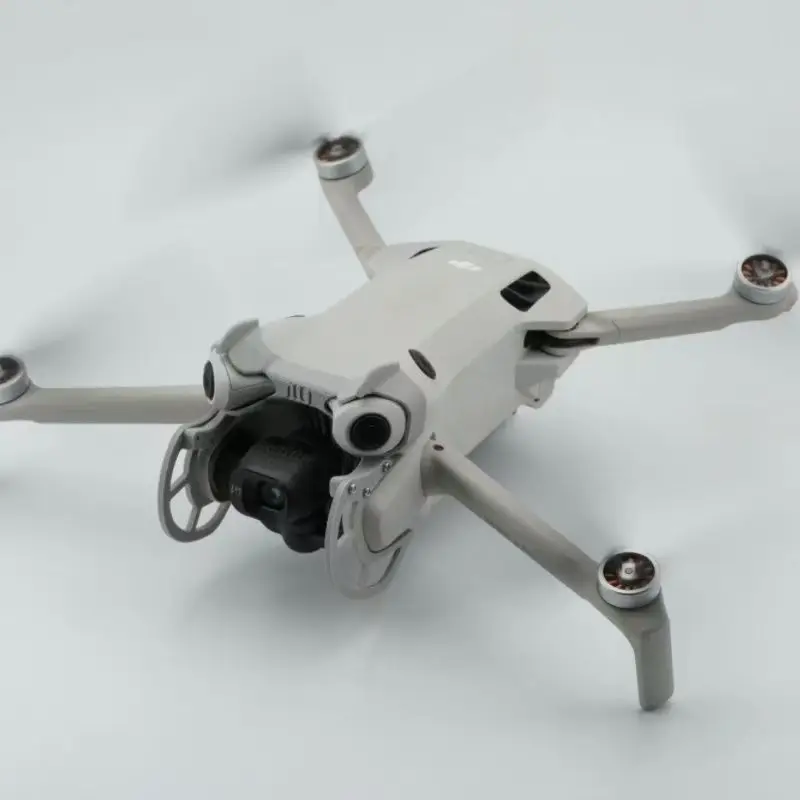 Ochraniacz gimbala do DJI Mini 4 Pro, osłona antykolizyjna, stabilna i wytrzymała, opcje z włókna węglowego i tworzywa sztucznego. — zdjęcie produktu 3