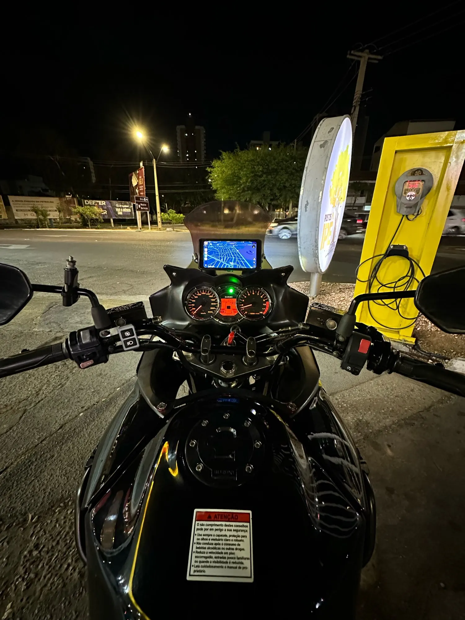 BikerZonez 6.86” Motorcycle CarPlay