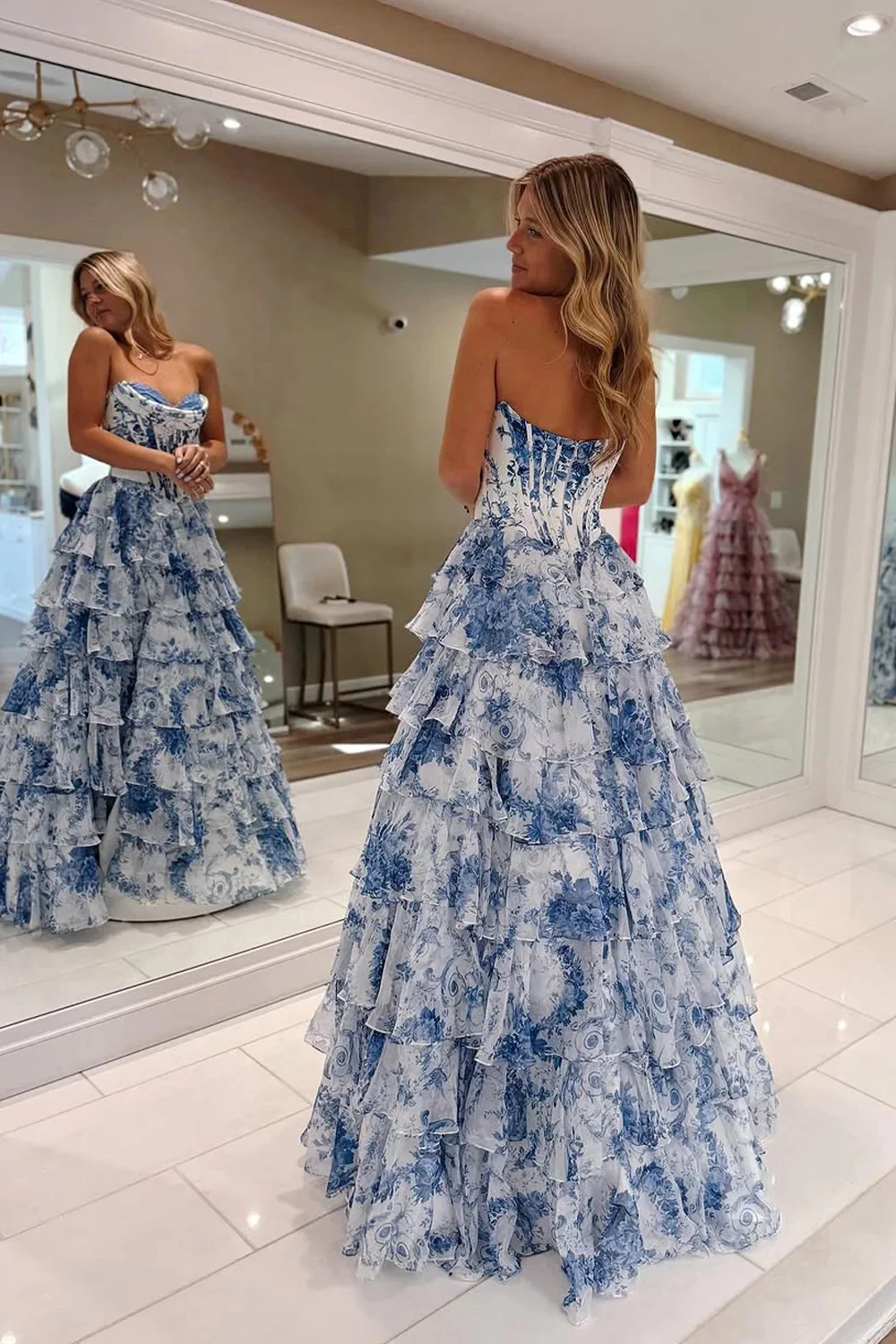 Sansa Maßgeschneidertes mehrschichtiges Abendkleid mit Falten und Blumendruck, A-Linie, seitlicher Schlitz, Vestidos De Noche, bodenlang, formeller Abend 2025