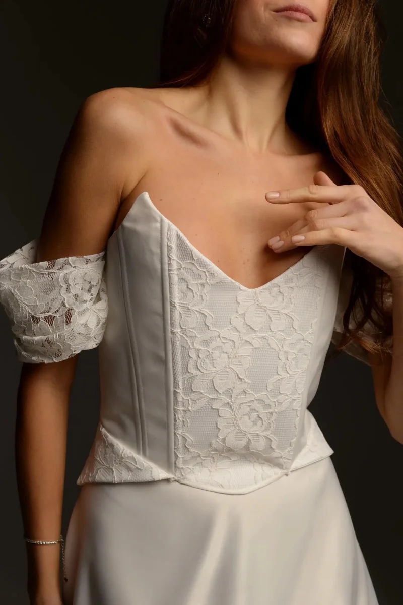Annie Abiti da ballo ricamati in pizzo Splendidi abiti da sera bianchi Abiti eleganti in raso con spalle scoperte personalizzati