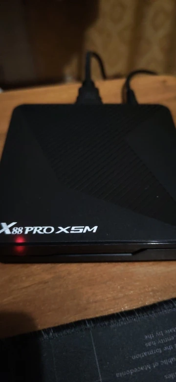 X88 PRO Amlogic S905 X5M Android 14.0 Quad Core 8K Video Decoding Voice Assistant AI SR 1000M LAN Wifi6 BT5.0 Smart TV Box photo review