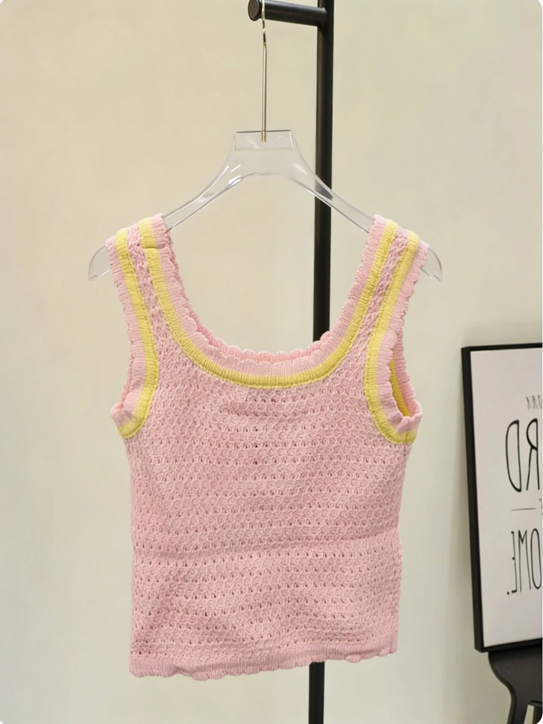 

2026 Women Sleeveless knitwear New Fashion Lightweight Sleeveless Short Sleeve Top