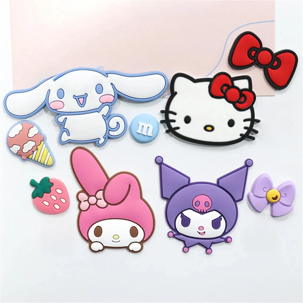 Sanrio Hello KT chat accessoires chaussures breloque boucle ensemble Kuromi bricolage sandales décoration cannelle Silicone pantoufles accessoire