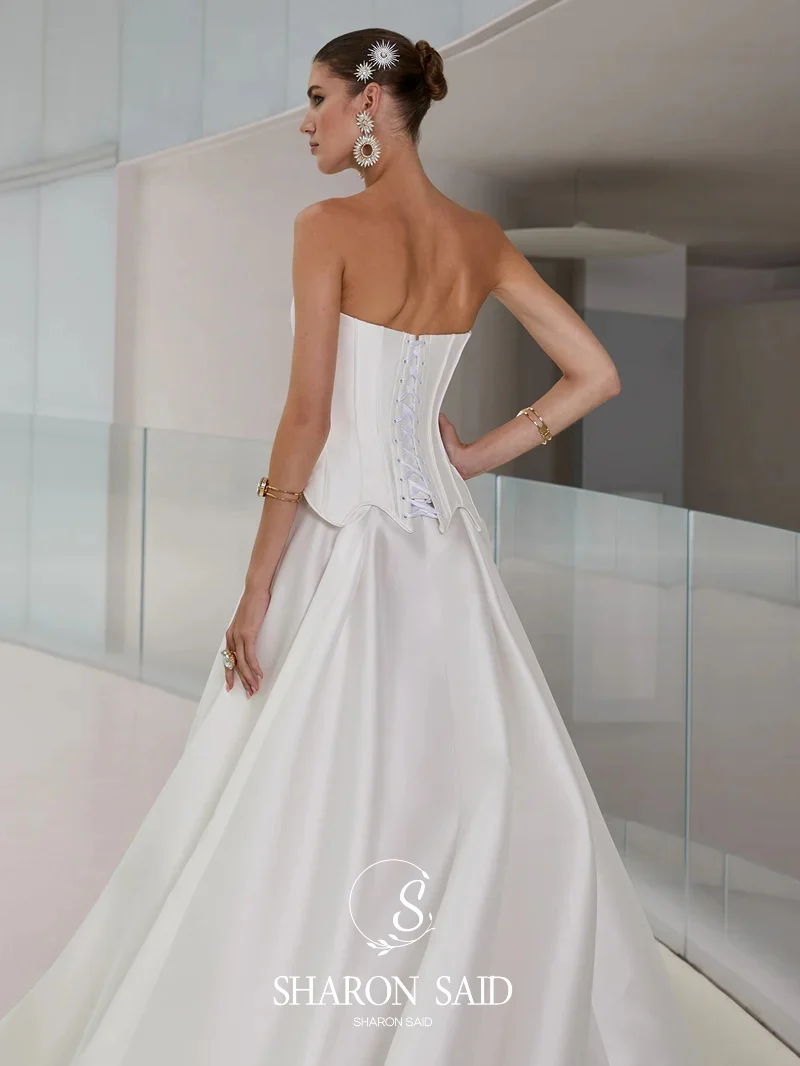 Sharon Said Eenvoudige Off White Satijnen Strapless Trouwjurk 2025 Elegante Hof Trein Corset Prinses Bruid Jurken SW348 Aangepaste