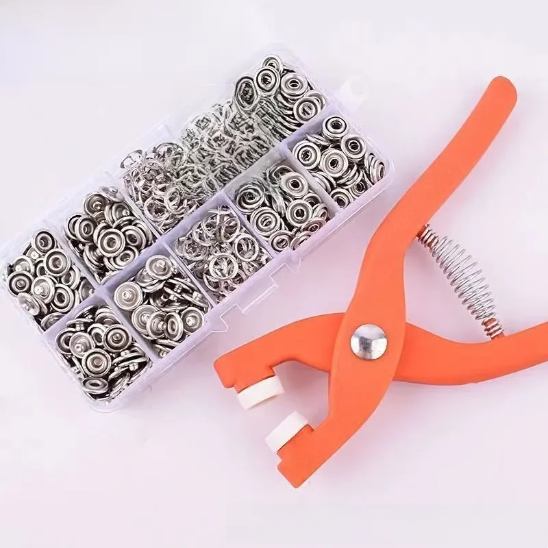 Szczypce + zestaw 50/100 metalowych guzików do szycia Hollow Solid pięciopazurowa klamra metalowe zatrzaski do montażu ubrań DIY Craft — zdjęcie 2