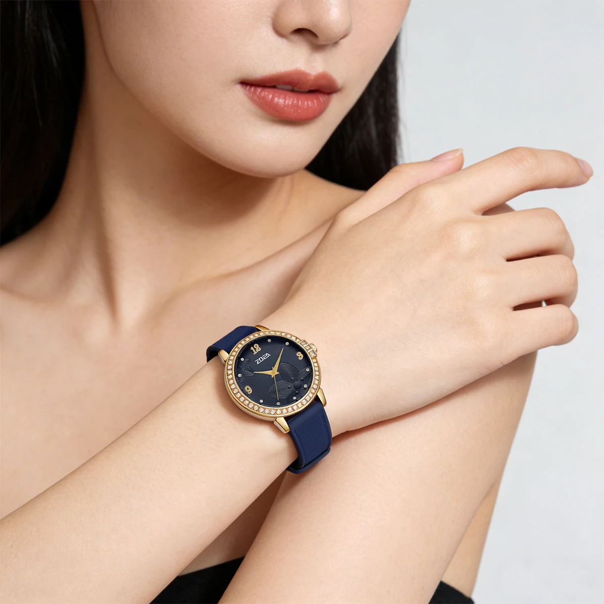 

ZOEA Women's Rhinestone Quartz Watch Embossed Floral Dial Soft Silicone Strap 30M Waterproof Elegant Casual Ladies Wristwatch