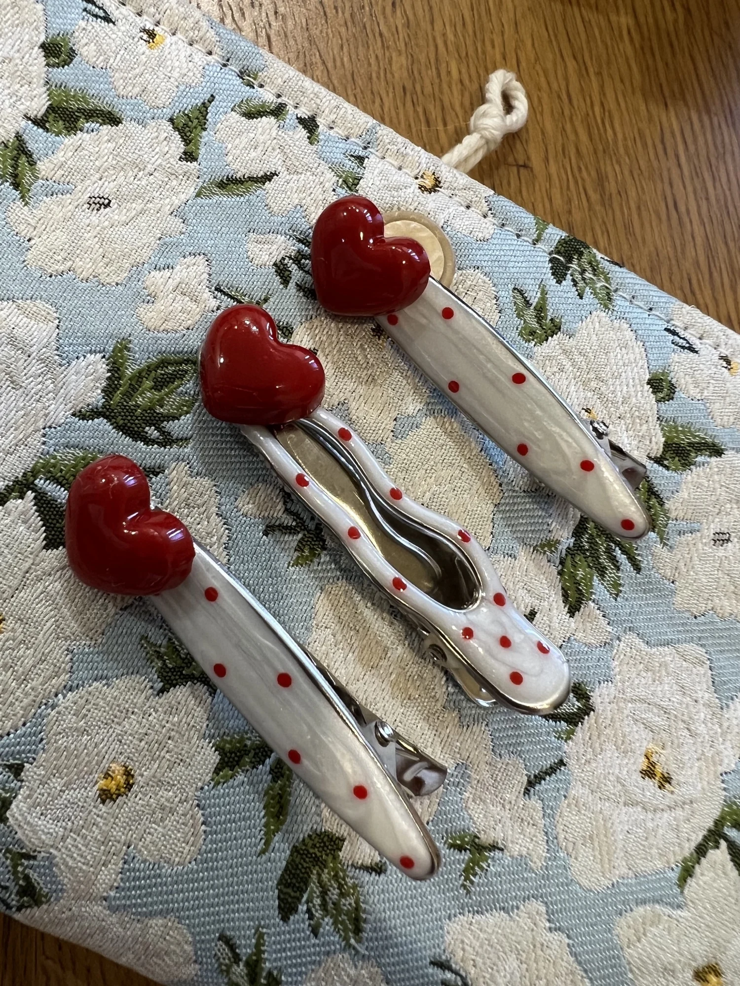 1/2/4pcs Korean Red Hearted Cherry Polka Hair Clip with Sweet and Cute Side Hairbands and Hair Accessories for Women Girls Gifts photo review