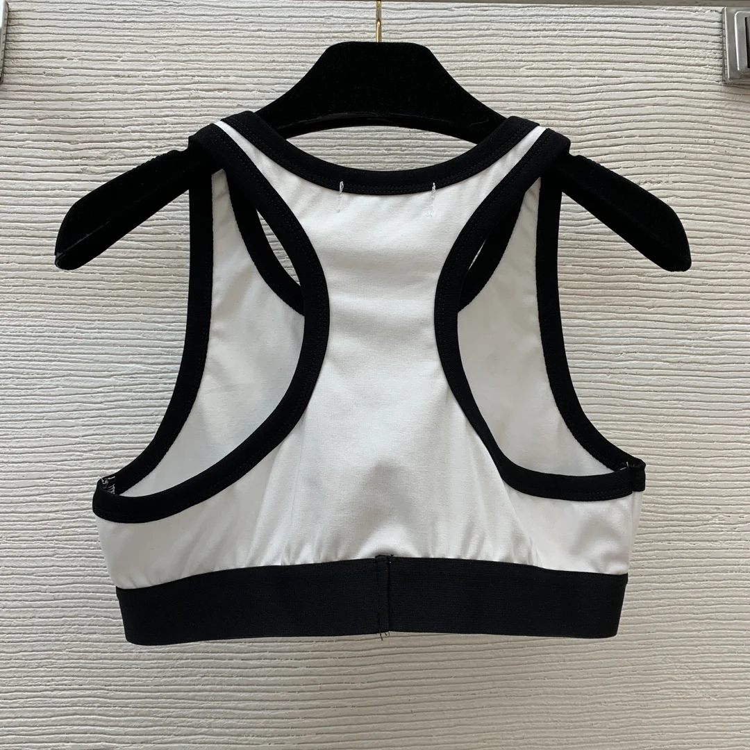 

Высококачественный весенне-летний женский маленький жилет контрастного цвета с запахом ➕ Эластичные шорты облегающего кроя из сетчатого кроя HL027