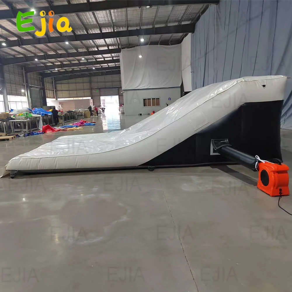 Rampe d'atterrissage gonflable de airbag de saut de cascade gonflable de sécurité vtt Bmx Freestyle Fmx Airbag pour des jeux de sports extrêmes