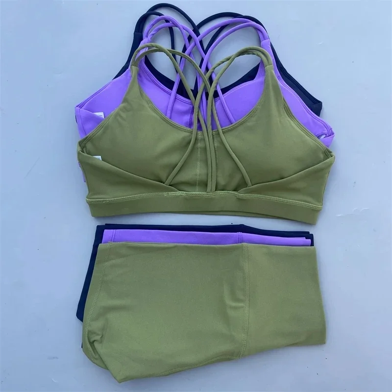 Ensemble de Yoga pour vélo de gymnastique, couleur unie, Legging court + soutien-gorge de sport croisé, survêtement athlétique pour femmes, entraînement complet, Jogging
