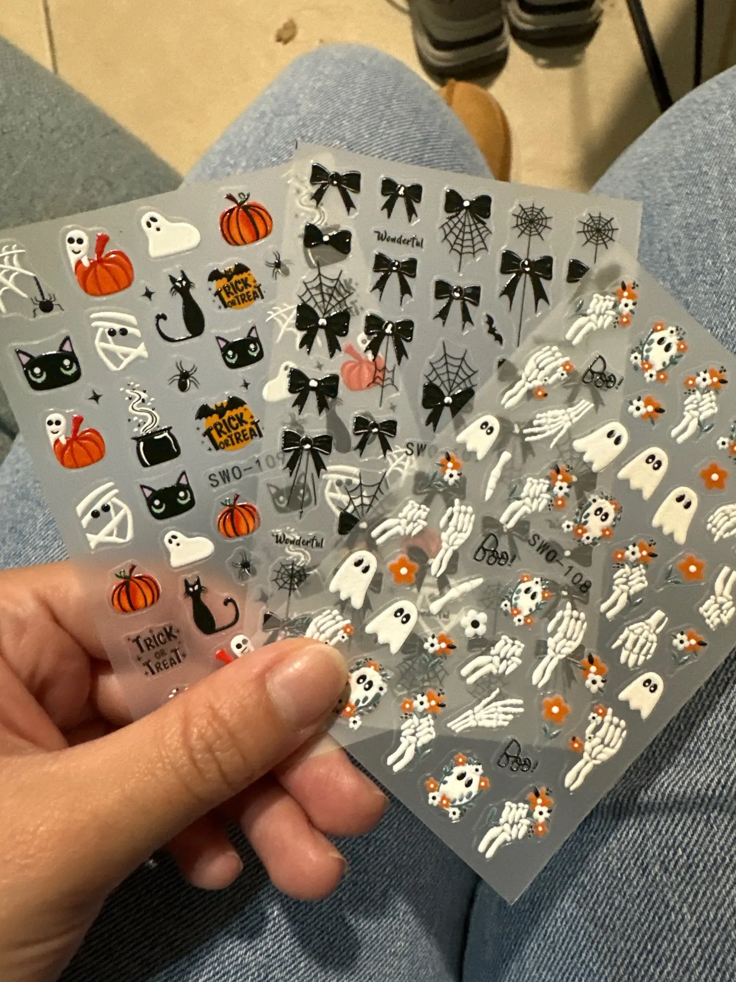1/3pcs 3D Halloween Nail Stickers Pumpkin Ghost Spider Skull Design Bow Flower Cute Cat Adhesive Slider Decals Manicure Decor photo review