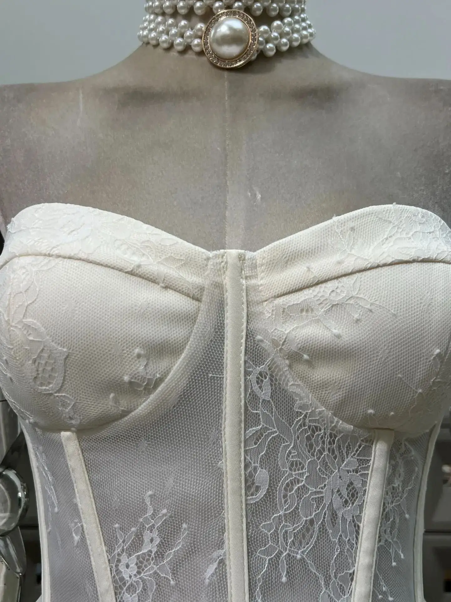 夏の新しいエレガントなレースボーンコルセットトップ、アシンメトリーハイウエストティアードスカートのツーピースセット、レディースファッションのパーティーイブニングドレス