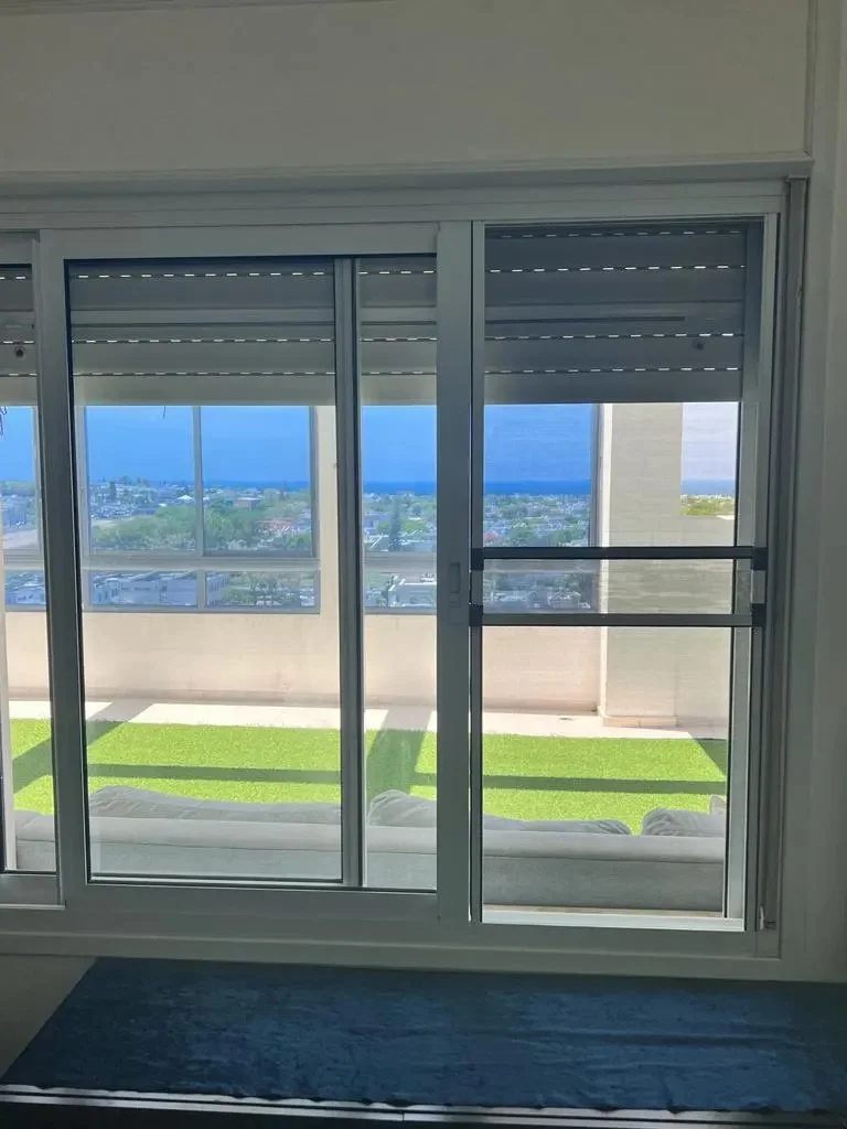 Écran de fenêtre extensible, écran de remplacement réglable à 2 voies pour fenêtres, filet anti-moustiques avec installation facile de bricolage