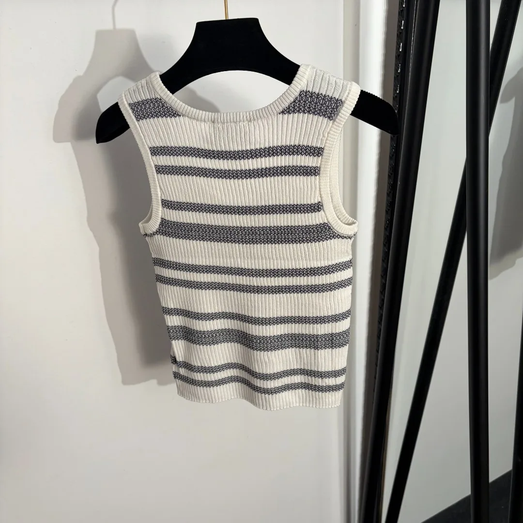 

2026 New Fashion Spring Vintage Color Block LoosOff-the-Shoulder Short-Sleeve Knit Top Sweater for Women