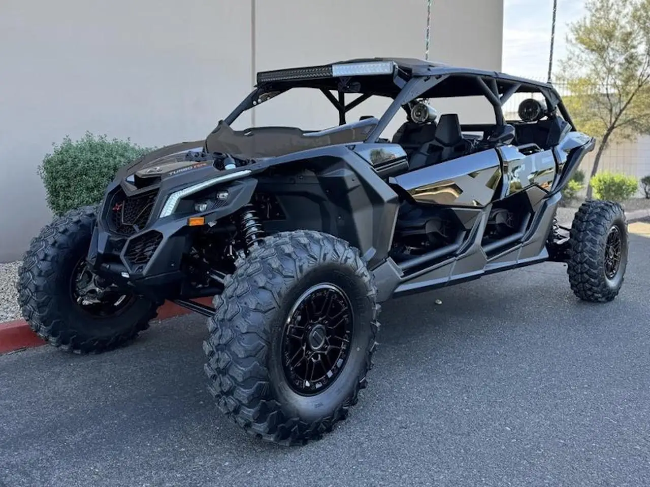 

TOP SALES BRAND NEW 2026 Cann-Aam Maverick X3 MAX X rs Turbo RR with Smart-Shox Triple Black