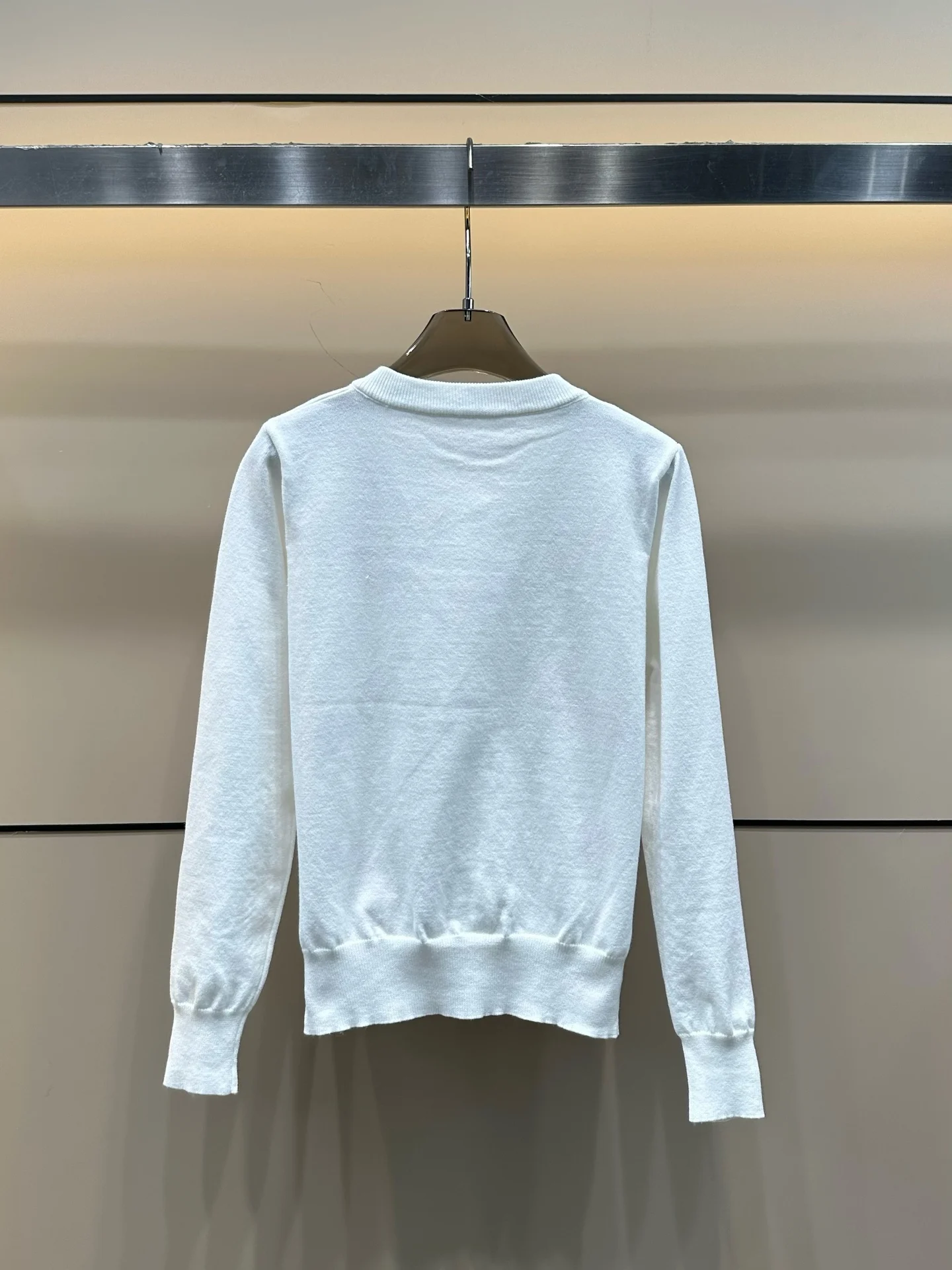 

25 Early Autumn New Fashion Bead Embroidered Women's Knitted Cardigan