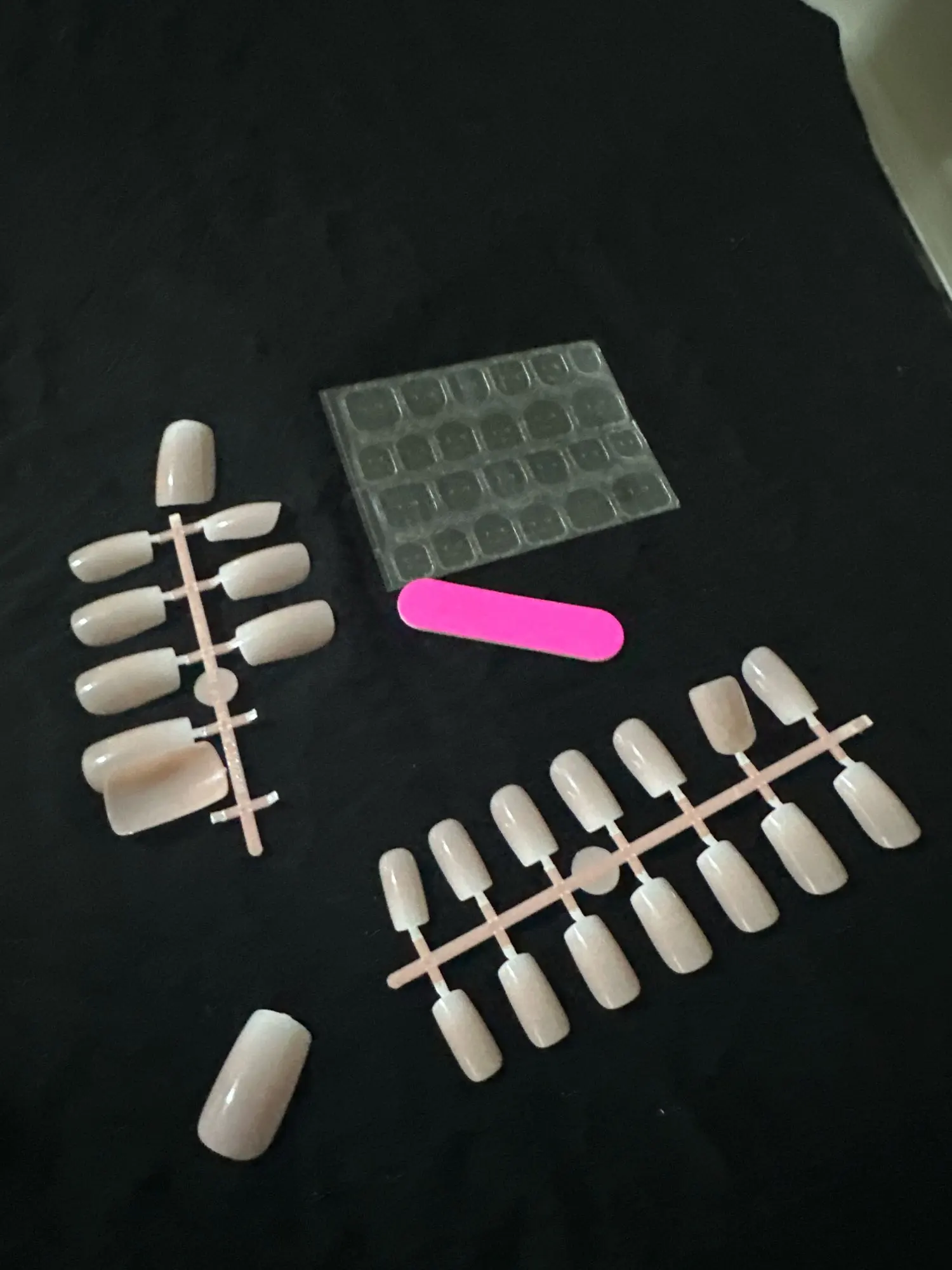 24 pieces of new French-style press-on nails (fashionable fake nail stickers), paired with 1 piece of jelly glue and 1 nail file photo review