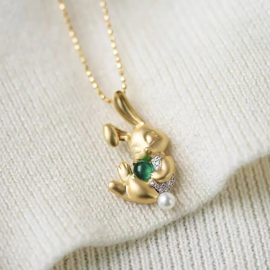 MADALENA SARARA 18K Yellow Gold Rabbit Pendant Green Emerald Diamond Pave Setting Charm Women Necklace