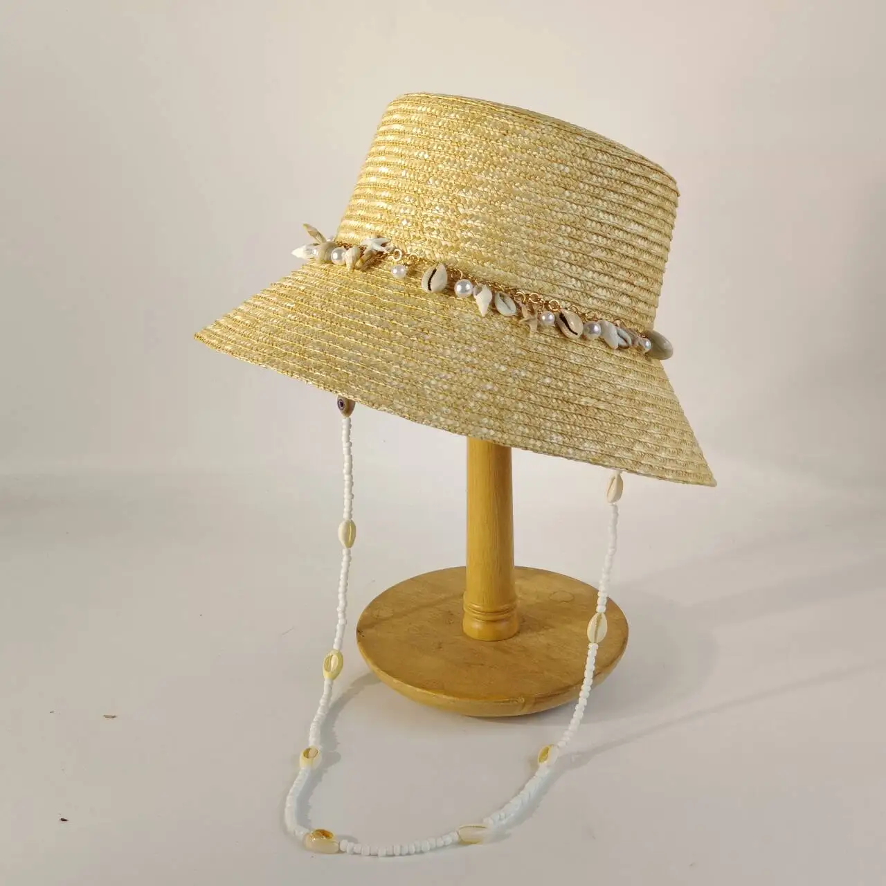 Bohemian Shell & Pearl Chain Decor Straw Hat Handmade Wide Brim Beach Sun Hat for Women Vacation자외선차단모자