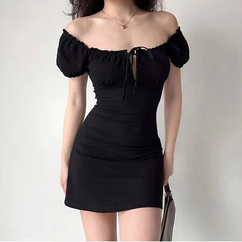Letnia seksowna mini sukienka damska z krótkim rękawem i koronką z odkrytymi plecami Bodycon Black Dress Party Eleganckie sukienki A-LINE — zdjęcie 2