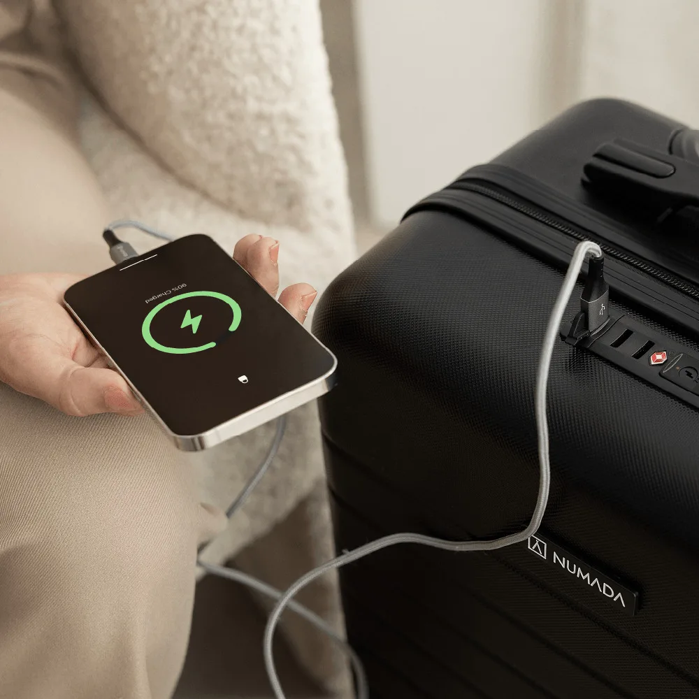 NUMADA - Maleta de Viaje Cabina ABS UpFly T20 (56x37x22cm) con Cierre TSA y 4 Ruedas Dobles. Maleta de Mano Rígida con Múltiples Compartimentos