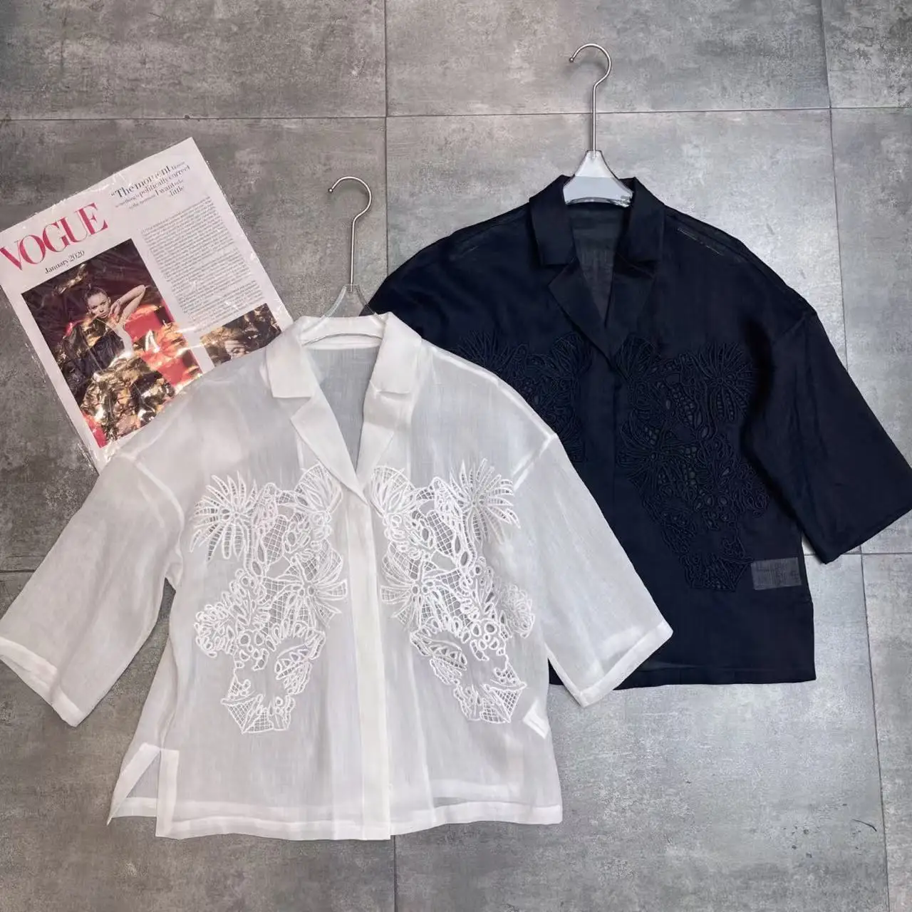 

Elegant summer exquisitely embroidered short sleeve elegant shirt