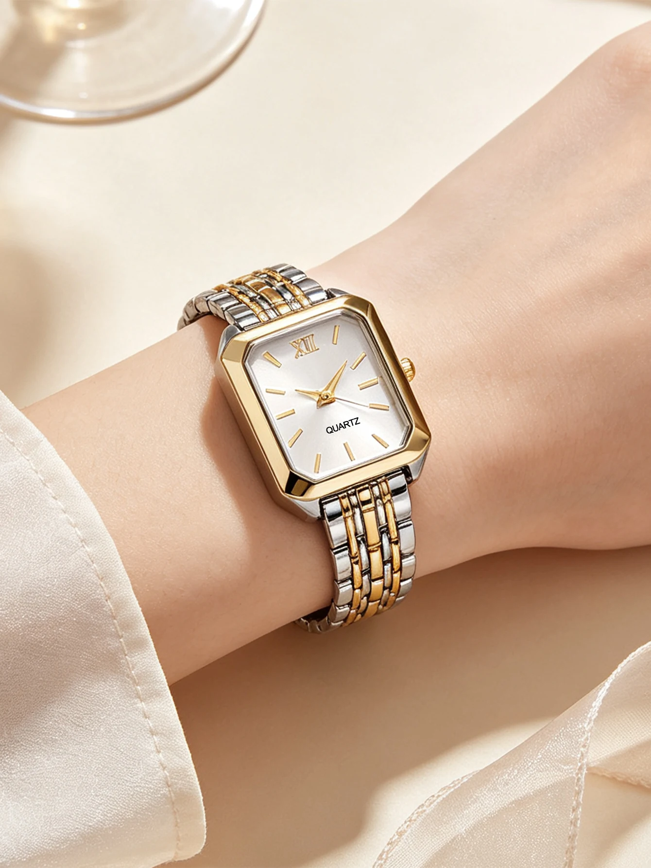 5-Piece Set, Women's Fashionable and Elegant Quartz Watch with Chain Strap and Bracelet Set, Square Dial, Analog Display, Exquisite and Versatile, a Perfect Accessory for Banquets, Parties, Dates, and Shopping.