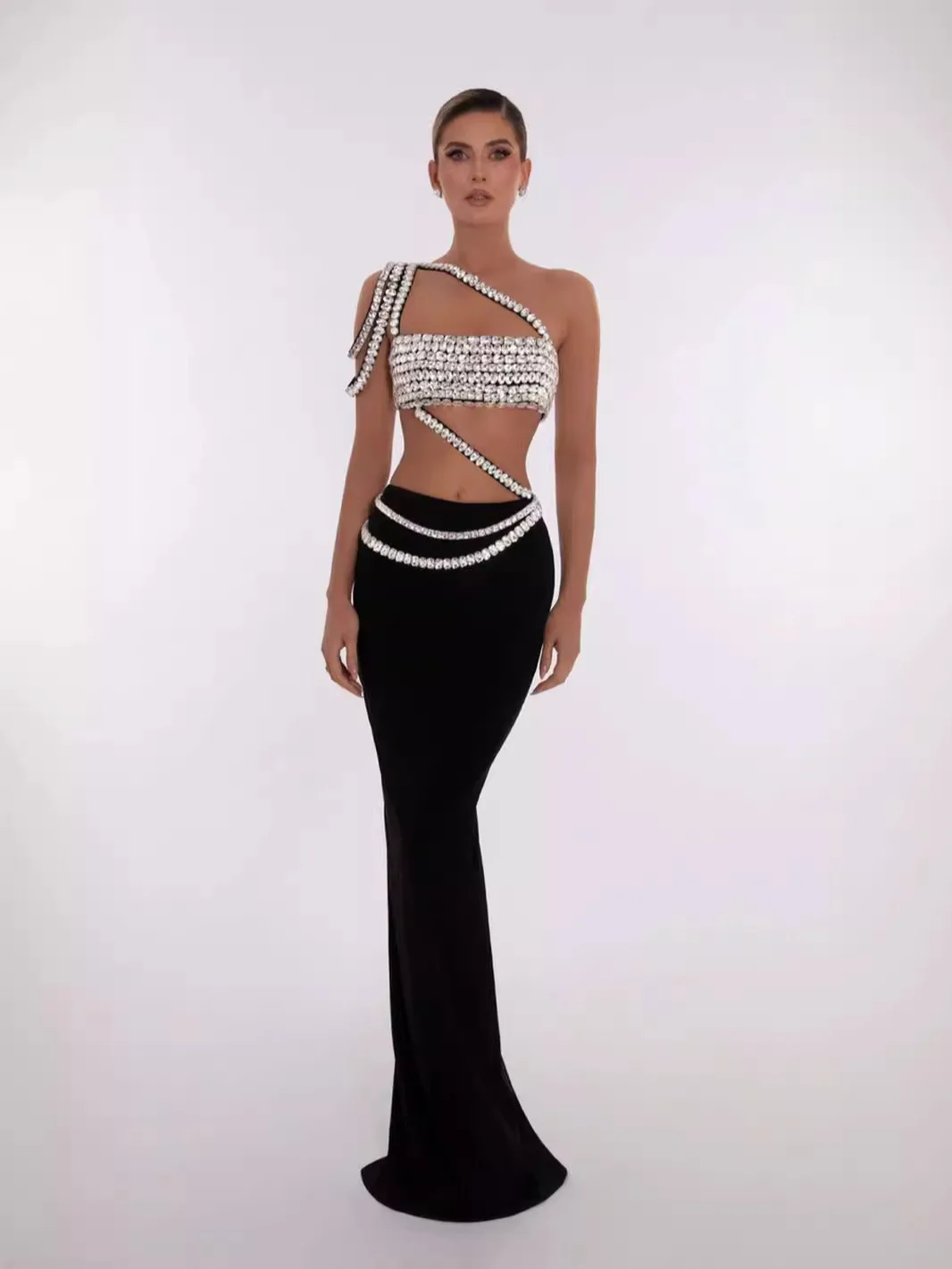 

Luxury women's sexy two-piece bandage set with sexy diamond embellished suspender top+high waisted hip wrap skirt