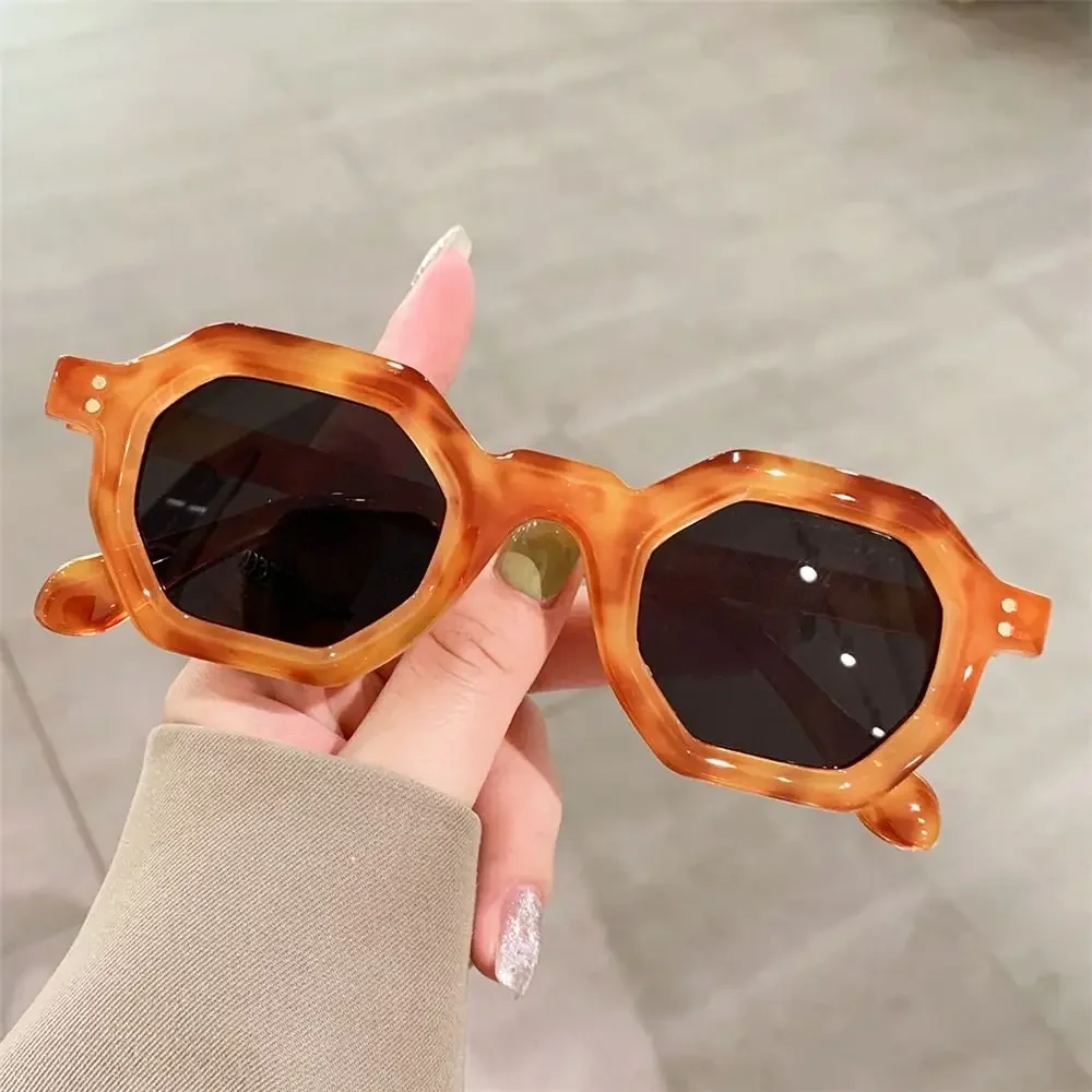 AliExpress NONE Vintage Polygon Square Women Sunglasses Fashion Hexagon Clear Ocean Len Shades UV400 Men Rivets Sport Protect Sun Glasses Oculus